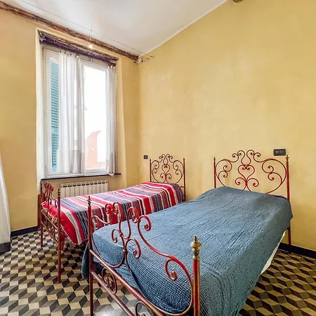 Lovingenoa House Genoa